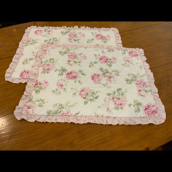 SOLD. DUPLICATE LISTING. - Picture 1 of 6